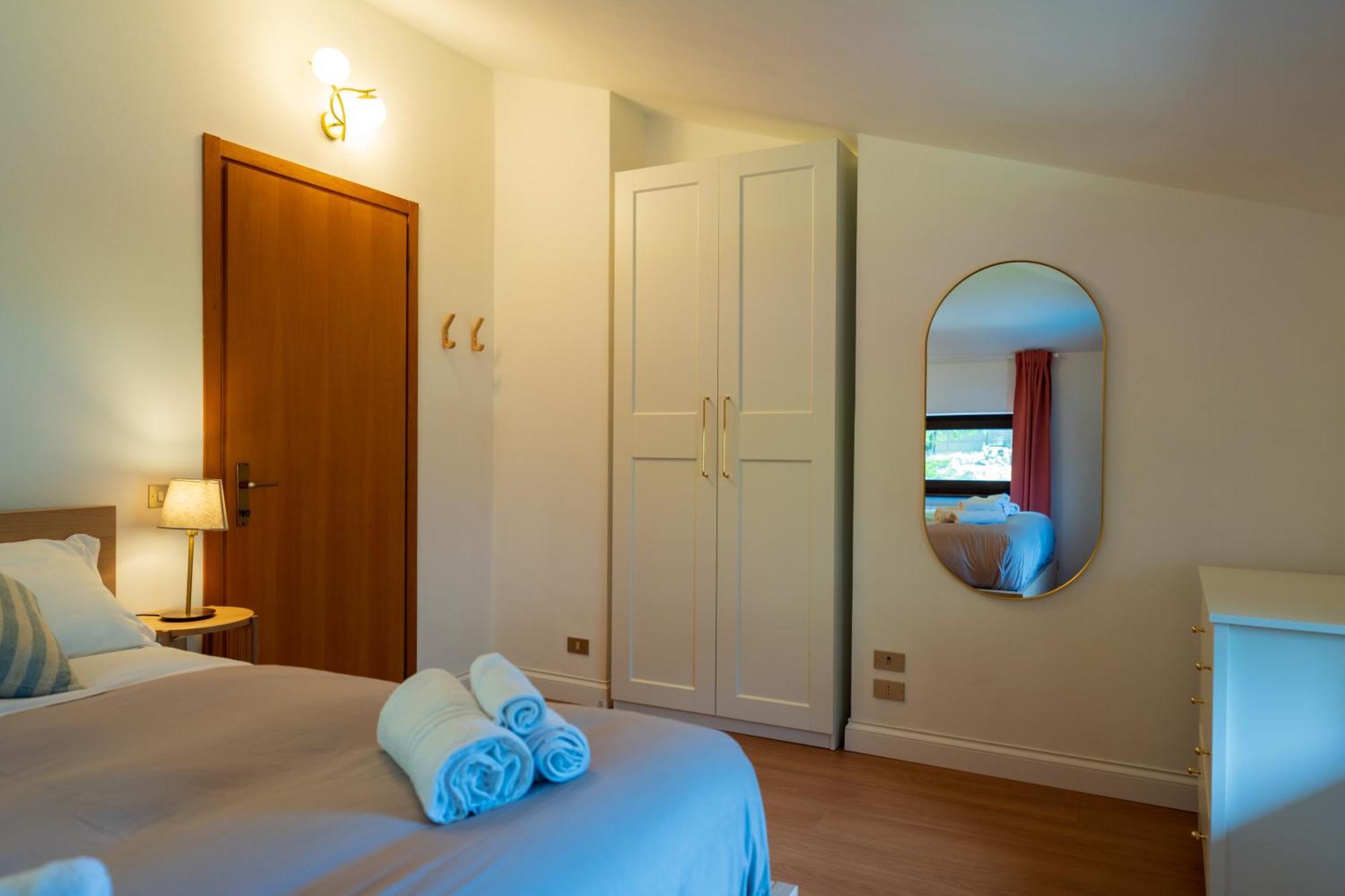 Stunning Apartment- Terrace And Swimming Pool Bellano Εξωτερικό φωτογραφία