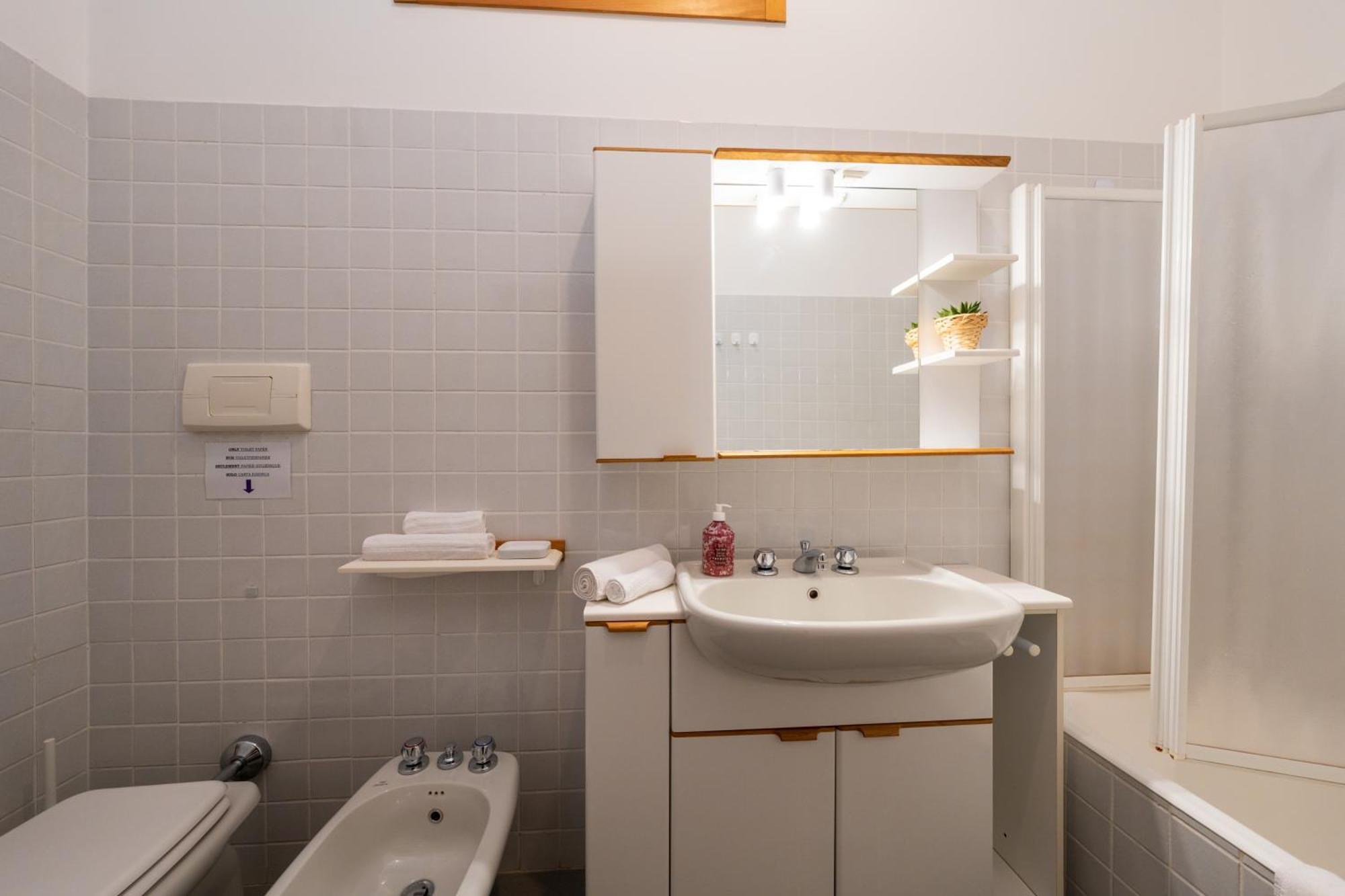 Stunning Apartment- Terrace And Swimming Pool Bellano Εξωτερικό φωτογραφία