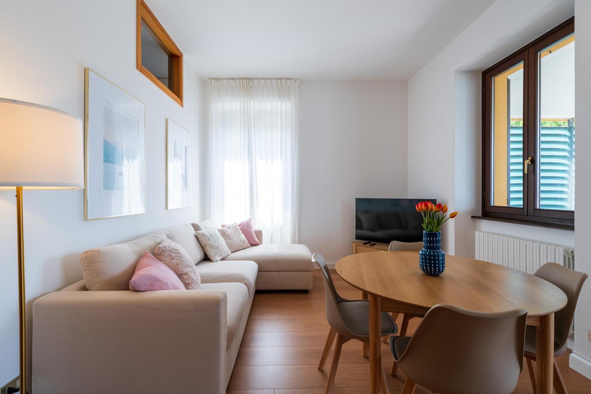 Stunning Apartment- Terrace And Swimming Pool Bellano Εξωτερικό φωτογραφία